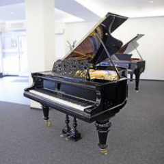 Restaurierter historischer Blüthner Flügel, Jubiläumsmodell von 1900